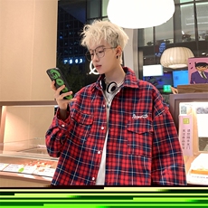 红色