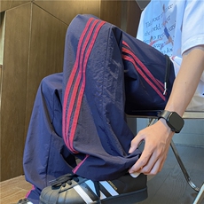 藏青色