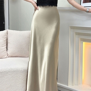 缎面鱼尾半身裙女2025春夏季气质遮跨包臀长裙垂坠感显瘦修身裙子图片