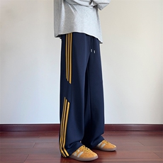 藏青色