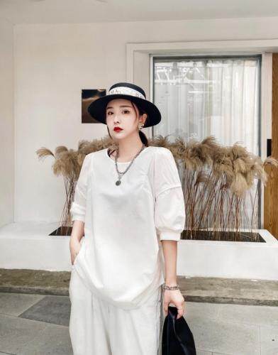 现货韩版上衣，女装，琼卿格