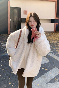 白色毛毛加厚棉服H8381P215K328图片
