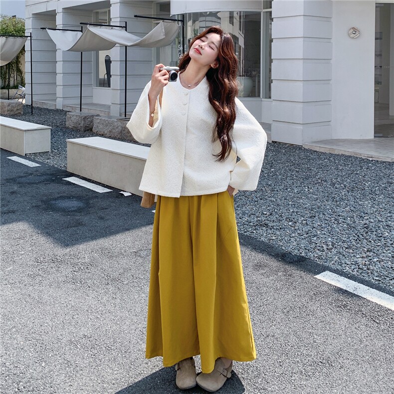 现货2026年夏新款女装时尚宽松慵懒法式两件套,女装套装/套裙,浙宝二楼003号