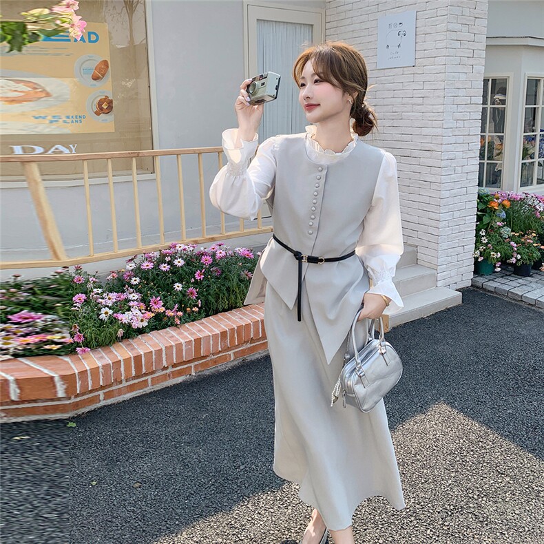 法式温柔设计感马甲套装女2025春秋新款超火好看衬衣半身裙三件套图片