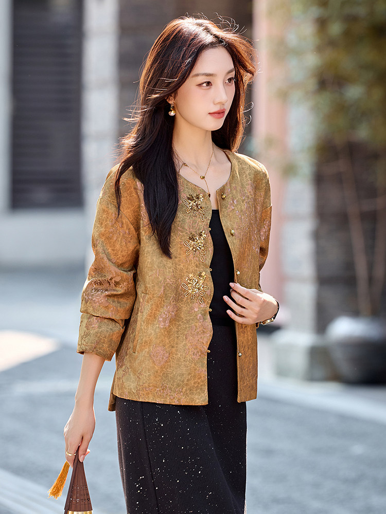 现货新中式外套女2026春款独特超高级感小香风短款唐装夹克,女装短外套,依如秀(原杭风阁)