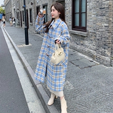 现货，新款蓝色牛角扣学院风毛呢格子大衣P185-K258，女装针织衫/毛衣，浙宝276（原081）