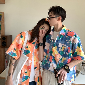 旅游短袖衬衫夏季宽松情侣装外套潮流ins港风休闲沙滩花衬衫女图片