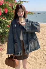 撞色拼接牛仔外套女春秋2025新款高级感工装上衣爆款流行韩系设计，女装短外套，2C230