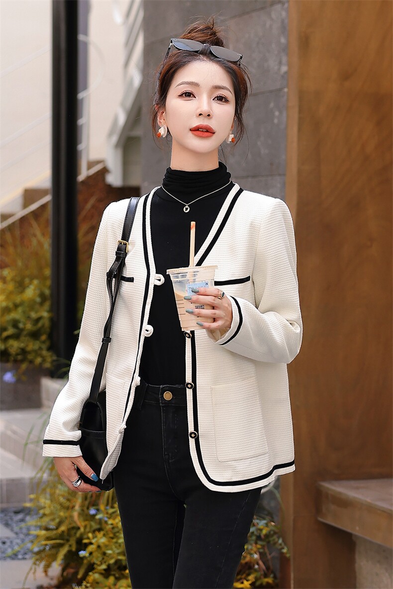 2022年撞色小香风外搭减龄气质长袖外套短款上衣女,女装套装/套裙,韩蜜菓