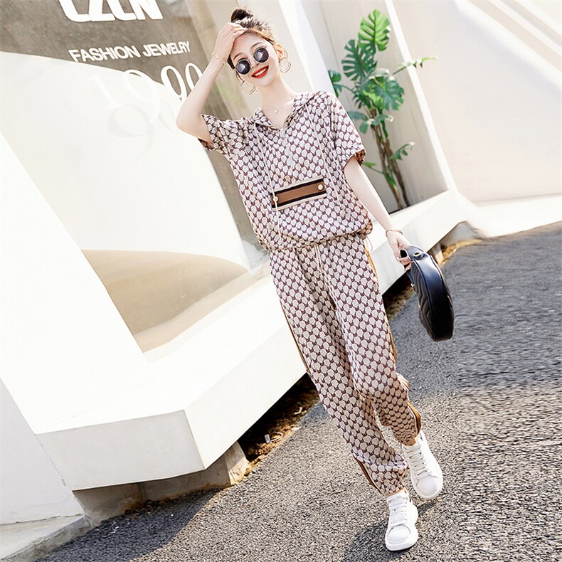 欧洲站运动冰丝套装女2025夏装新款休闲时尚遮肉巨显瘦爆款两件套,女装套装/套裙,伊仟回