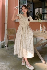 白色波点小飞袖连衣裙女2024夏新款韩版宽松显瘦慵懒风中长款裙子，女装连衣裙，蝶眷