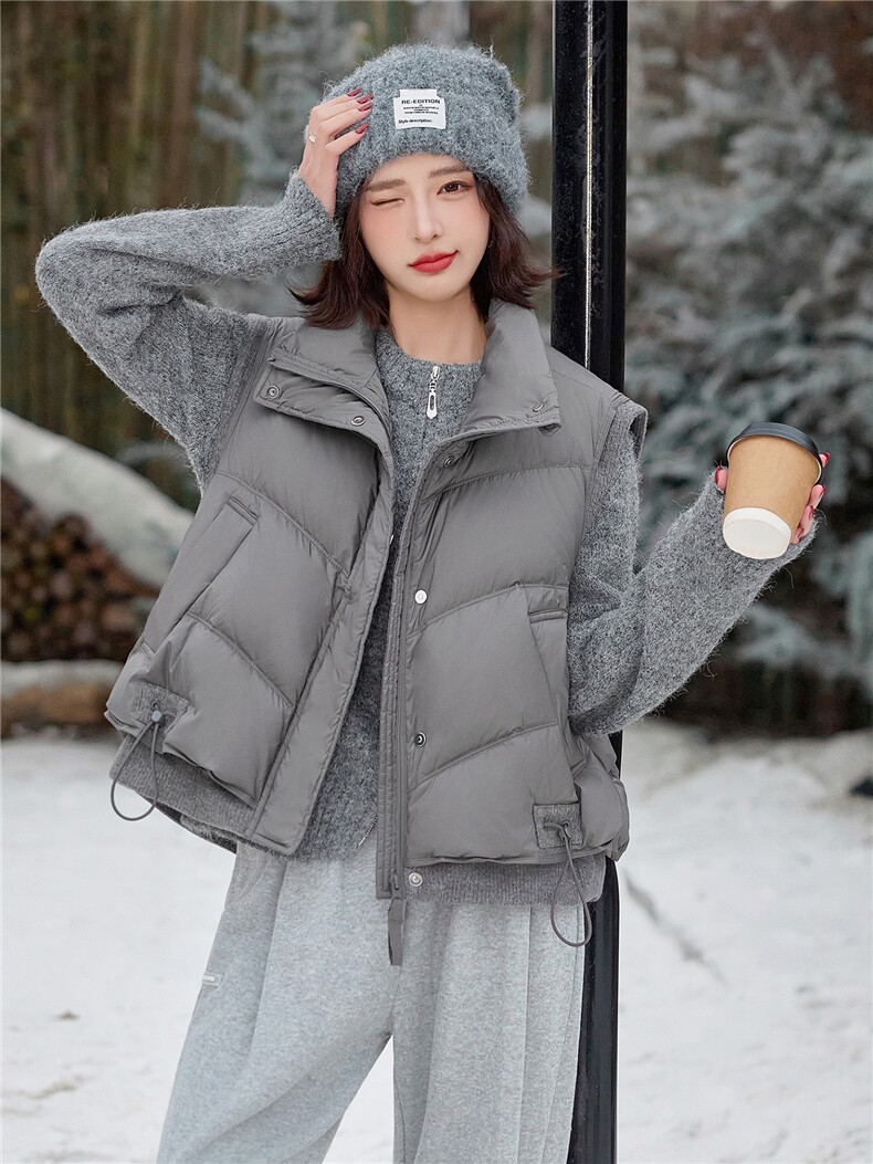 现货2025冬季新款保暖休闲纯色立领羽绒马甲,女装羽绒服,深水步
