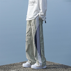 浅绿色
