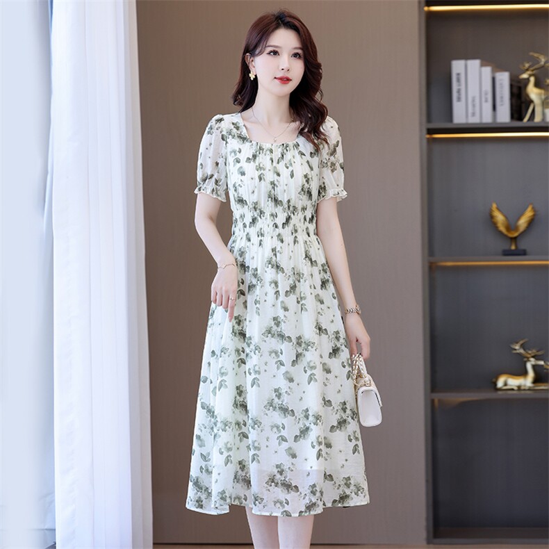 2024春夏新款方领女装连衣裙碎花收腰复古法式,女装连衣裙,阳光伊恋