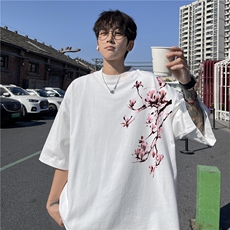 米白色