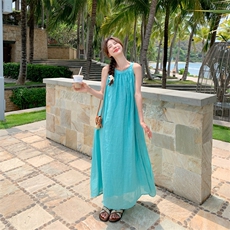 蓝色挂脖无袖连衣裙女2025夏新款海边度假风宽松显瘦绝美气质长裙，女装套装/套裙，2C279
