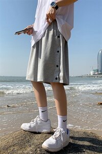 2021夏季主推港风休闲短裤男五分短裤海边外景图DS-C407-DK02-P30图片