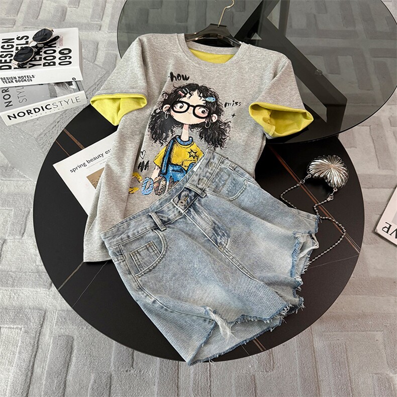 高级感时尚潮流套装女夏新款宽松圆领印花刺绣上衣牛仔短裤两件套，女装套装/套裙，江南