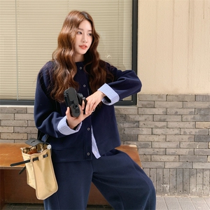 休闲减龄穿搭藏蓝色上衣套装女春秋超火好看高级感阔腿长裤两件套图片