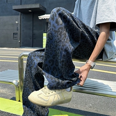 蓝色