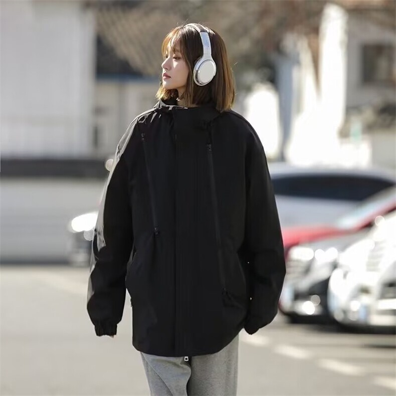 秋季户外防风防水冲锋衣男女2025新款宽松潮牌工装情侣款连帽外套图片