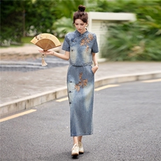 现货主推2026年夏季新款女装时尚气质刺绣新中式牛仔套裙，女装套装/套裙，关键词