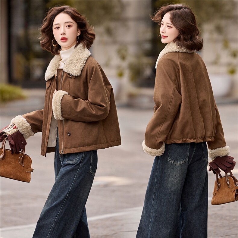 派克羽绒服女短款2025冬季洋气翻领领袢小个子毛绒拼接白鸭绒外套，女装羽绒服，流量+