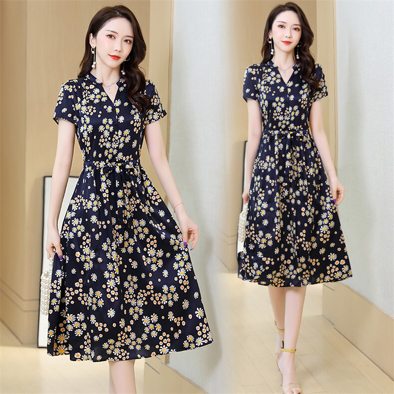 2026春季新款高端韩式中长款小雏菊真丝a字半身裙女显瘦真丝裙，女装连衣裙，阿舍尔精品