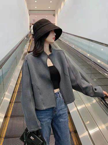 秋季新款空气层外套图片