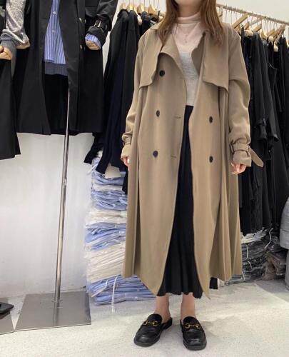 侧面压褶设计大件风衣三个色，女装风衣，SMOOTH