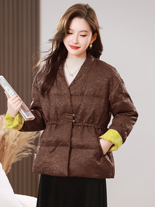2025冬装新款90白鸭绒新中式盘扣V领羽绒服外套图片