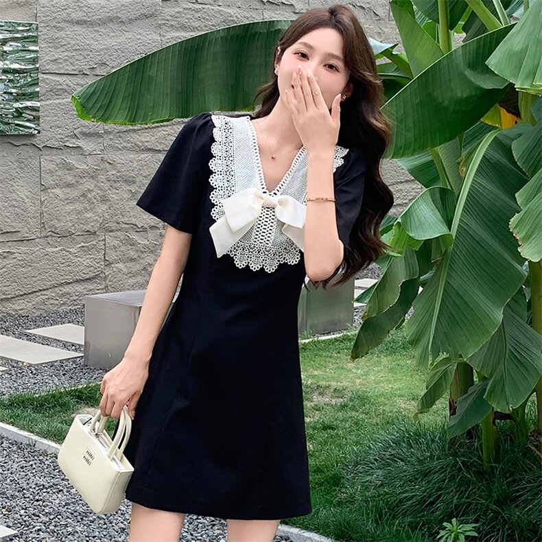2025年夏季新款v领大花边蝴蝶结气质收腰显瘦时尚连衣裙,女装连衣裙,超帛