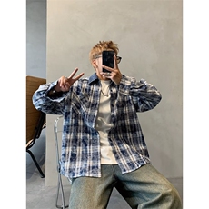 蓝色