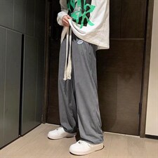 灰色