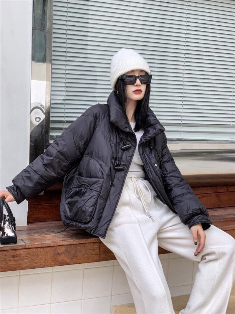 90白鸭绒，时尚羽绒服，女装羽绒服，佳伶百色