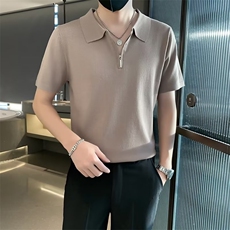 卡其色