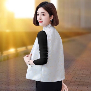 新中式风马甲女士春秋短款外套2025年春季新款妈妈坎肩马夹外穿图片