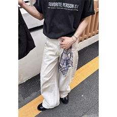白色