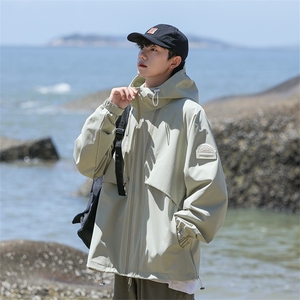 美式工装冲锋衣外套男秋季2025新款连帽宽松夹克男士户外登山服潮图片
