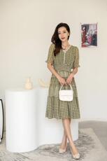 夏季新款连衣裙，女装连衣裙，艾伊贝雪