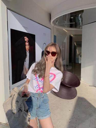 【现货】夏季新品爱心印花短袖，女装，F/TU