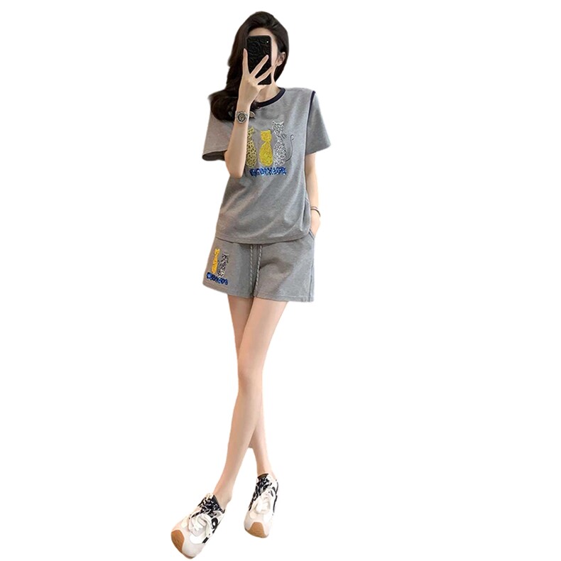 少女风穿搭时尚套装女夏宽松显瘦圆领刺绣印花上衣阔腿短裤两件套,女装套装/套裙,2C310