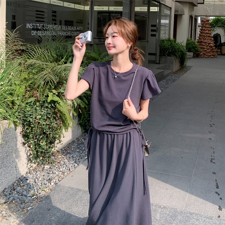 减龄针织薄款短袖T恤半身裙套装女夏2025新款又酷又飒超火两件套,女装套装/套裙,2C316