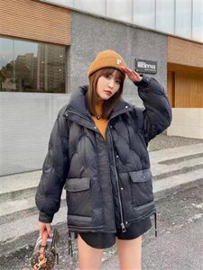 冬季羽绒服图片