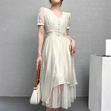 2022年夏季新款显瘦气质连衣裙高级感满满，女装连衣裙，序儿