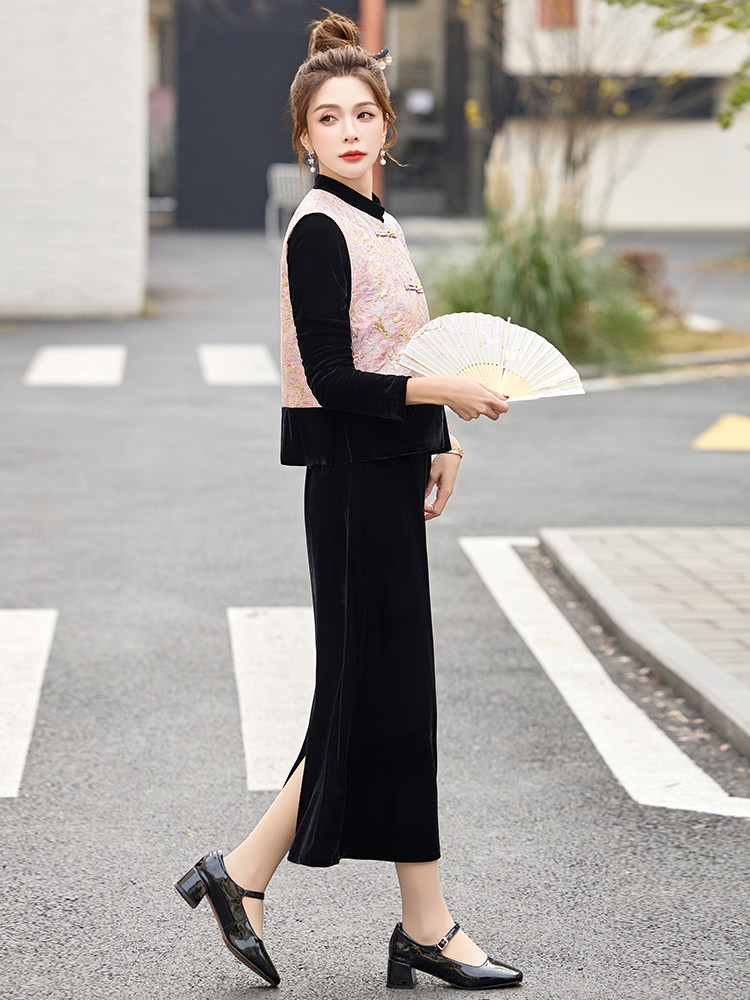 新中式连衣裙女2025春季新款今年流行国风马甲丝绒裙子两件套套装,女装套装/套裙,流量+