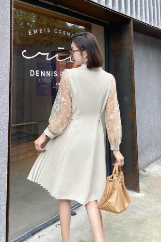 秋款连衣裙，女装连衣裙，斯瑞威