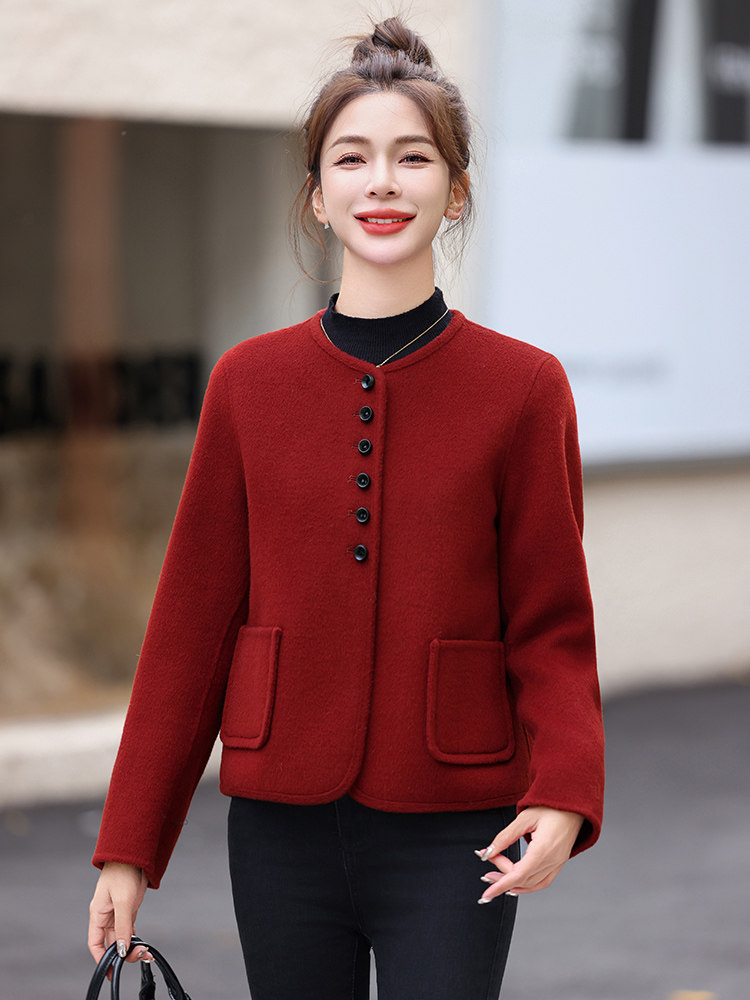 轻奢国风羽绒服女冬季2024年新款时尚洋气宽松复古撞色新中式外套,女装双面呢大衣,衣之秀