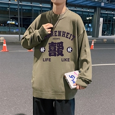 墨绿色