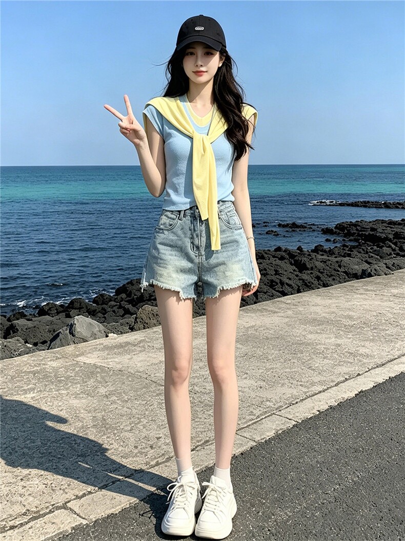 时尚穿搭套装女夏修身显瘦V领系带披肩假两件上衣牛仔短裤两件套,女装套装/套裙,江南